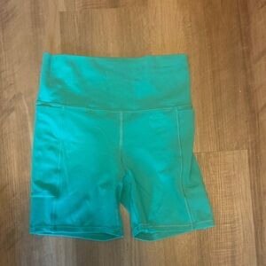 Vuori Women's Biker Shorts Size XS